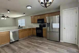 2064 Government Ct, Gulf Breeze, FL 32563 - Photo 15
