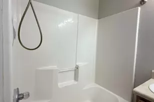 2064 Government Ct, Gulf Breeze, FL 32563 - Photo 21
