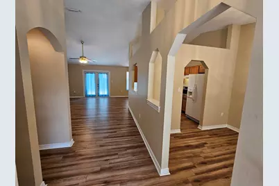 8409 Rynes Circle, Navarre, FL 32566 - Photo 7