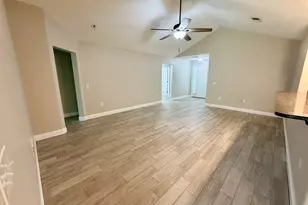 2042 Alhambra St, Navarre, FL 32566 - Photo 7