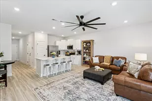 3981 Pendragon Cir, Milton, FL 32583 - Photo 7