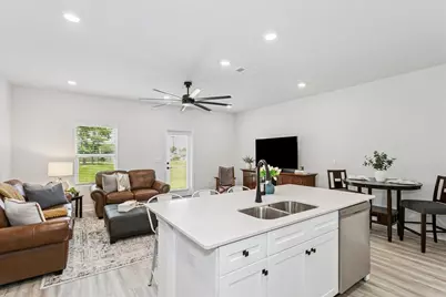 3981 Pendragon Circle, Milton, FL 32583 - Photo 11