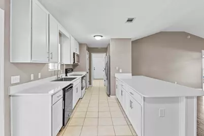 8103 Menorca Street, Navarre, FL 32566 - Photo 5