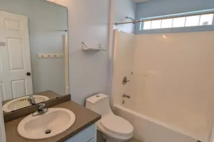 8601 Laredo St, Navarre, FL 32566 - Photo 27