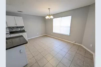 8601 Laredo Street, Navarre, FL 32566 - Photo 11