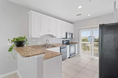 1440 Paradise Point Drive #UNIT 34, Navarre, FL 32566 - Photo 9
