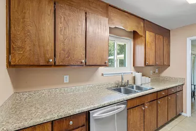 8415 Nevada Street, Navarre, FL 32566 - Photo 15