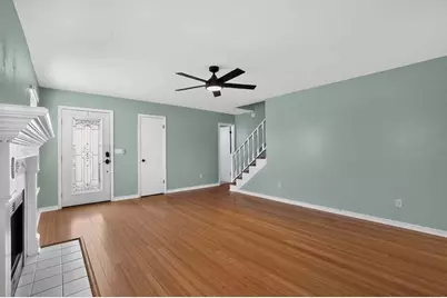 402 Sandy Ridge Circle, Mary Esther, FL 32569 - Photo 3