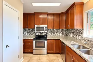 2825 Venetian Garden, Gulf Breeze, FL 32563 - Photo 11