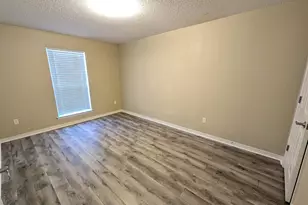 2037 Hawthorne Dr, Navarre, FL 32566 - Photo 17