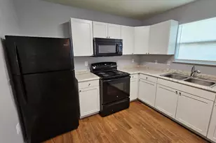 702 Lynch St, Pensacola, FL 32505 - Photo 9