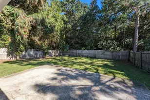 2070 Catline Cir, Navarre, FL 32566 - Photo 23