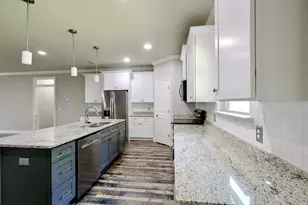 8962 E River Dr, Navarre, FL 32566 - Photo 3