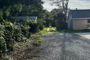 3109 E Gonzalez St, Pensacola, FL 32503 - Photo 9