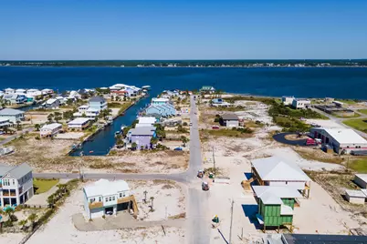 8212 Gulf Boulevard, Navarre, FL 32566 - Photo 17