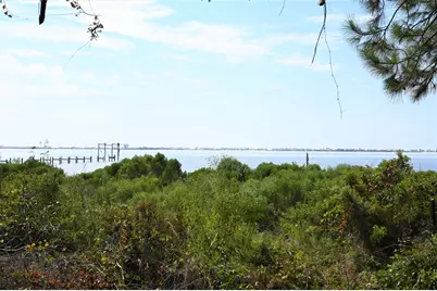 1726 Villa Vizcaya Drive, Navarre, FL 32566 - Photo 1