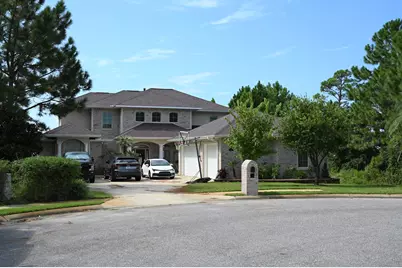 1726 Villa Vizcaya Drive, Navarre, FL 32566 - Photo 11