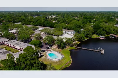 210 Pelham Road #UNIT 205B, Fort Walton Beach, FL 32547 - Photo 3