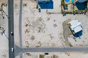 8212 Gulf Blvd, Navarre, FL 32566 - Photo 11