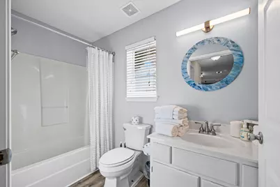 7476 Sunset Harbor Drive #APT 423, Navarre, FL 32566 - Photo 17