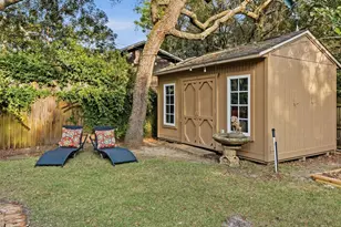 2437 W Bayshore Rd, Gulf Breeze, FL 32563 - Photo 47