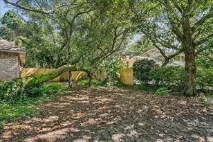 2437 W Bayshore Rd, Gulf Breeze, FL 32563 - Photo 61