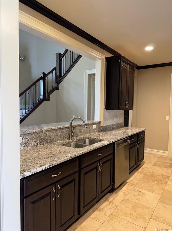 4319 Bennett Park Cir, Troy MI  48085-5729 exterior