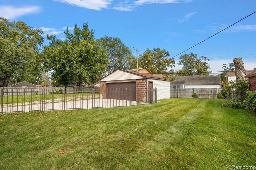 13984 Abington Ave, Detroit MI  48227-1302 exterior