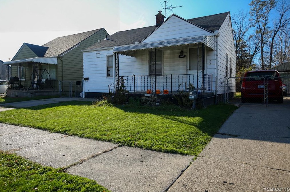 6445 Ashton Ave, Detroit MI  48228-4743 exterior