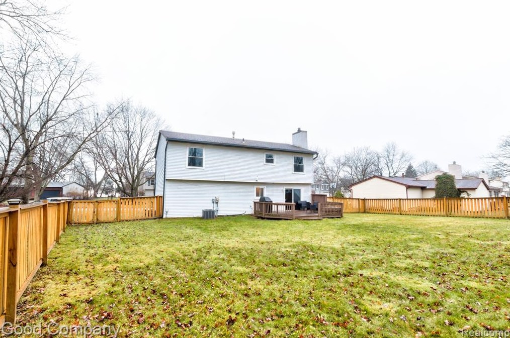 23581 Nilan Dr, Novi MI  48375-3632 exterior