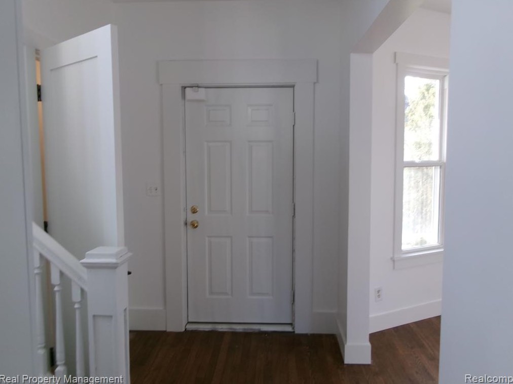 3628 Seminole St, Detroit MI  48214-1124 exterior