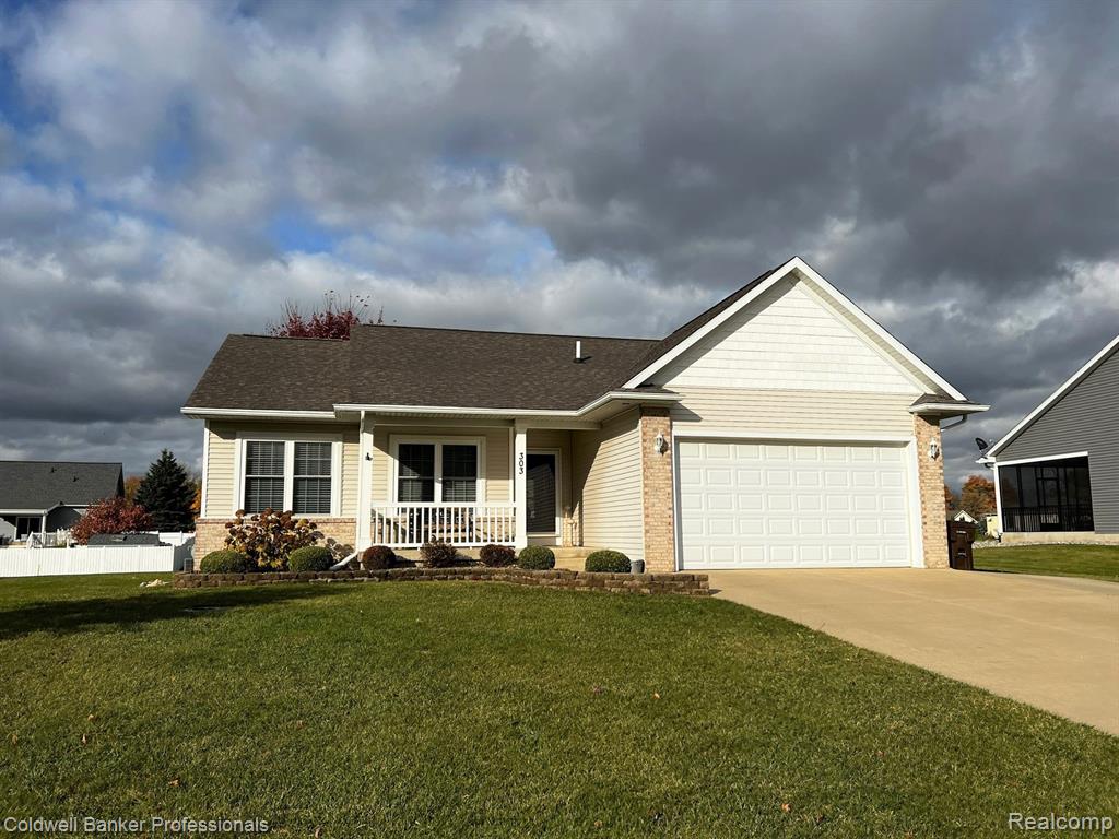 303 E Saphire St, Morrice Vlg, MI 48857 MLS 20221053970 Coldwell Banker