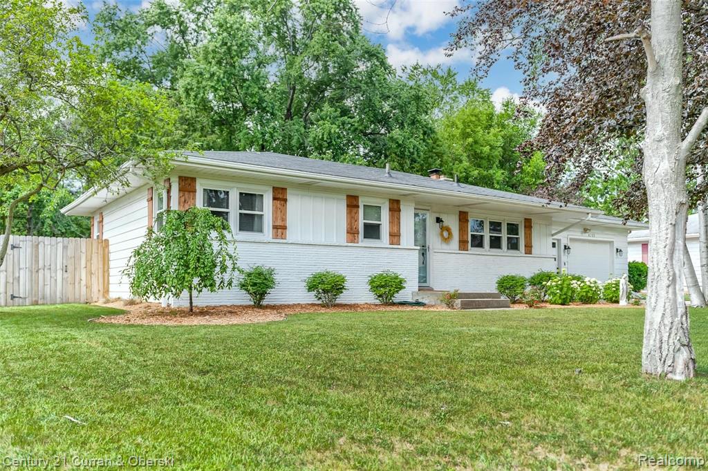 4155 Marlyn Ave, Saginaw Twp, MI 48603 MLS 2210053656 Coldwell Banker
