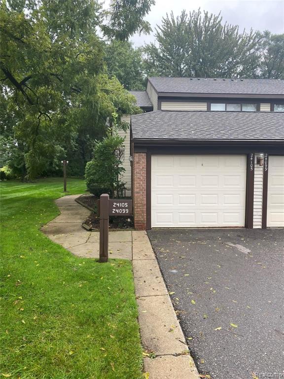 24105 Evergreen Rd, Southfield, MI 48075 - MLS 2210079201 - Coldwell Banker