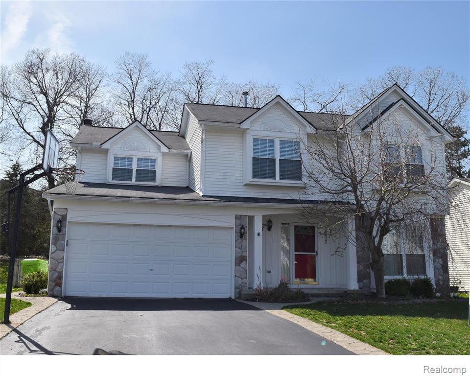 1272 Poppy Hill Dr, Oxford Twp, MI 48371 MLS 2220031540 Coldwell Banker