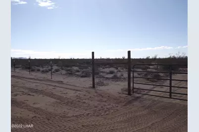 000 W Cielo Rd, Yucca, AZ 86438 - Photo 7