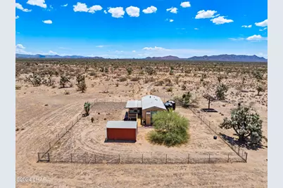 6705 E Red Barrel Rd, Yucca, AZ 86438 - Photo 37