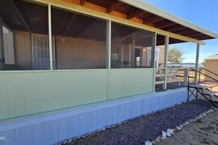 6705 E Red Barrel Rd, Yucca, AZ 86438 - Photo 21