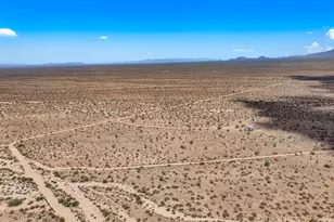 6705 E Red Barrel Rd, Yucca, AZ 86438 - Photo 43