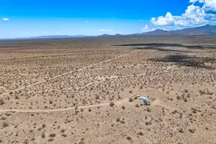 6705 E Red Barrel Rd, Yucca, AZ 86438 - Photo 45