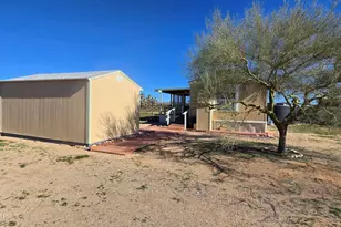 6705 E Red Barrel Rd, Yucca, AZ 86438 - Photo 23