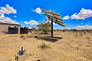 6705 E Red Barrel Rd, Yucca, AZ 86438 - Photo 25