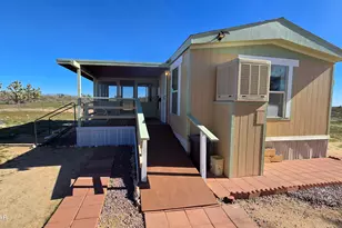 6705 E Red Barrel Rd, Yucca, AZ 86438 - Photo 23