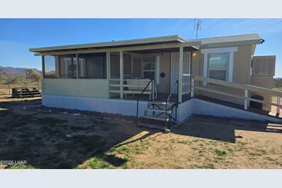 6705 E Red Barrel Rd, Yucca, AZ 86438 - Photo 19