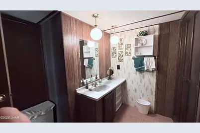 70 N Emelia Ave, Quartzsite, AZ 85346 - Photo 17