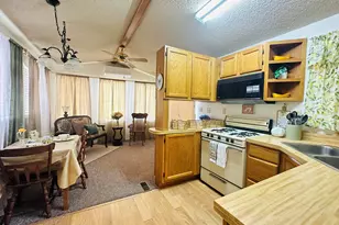 200 N Moon Mountain Ave, Quartzsite, AZ 85346 - Photo 9