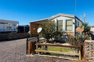 200 N Moon Mountain Ave, Quartzsite, AZ 85346 - Photo 1