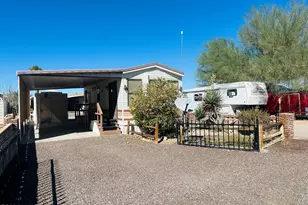 200 N Moon Mountain Ave, Quartzsite, AZ 85346 - Photo 3