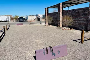 200 N Moon Mountain Ave, Quartzsite, AZ 85346 - Photo 37