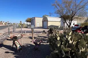 875 S Connor Ln, Quartzsite, AZ 85346 - Photo 23